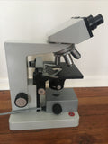 Leitz HM-LUX Clinical Microscope 4 Objectives 4/10/40/100 Oil Nice Extra Bulb Complete